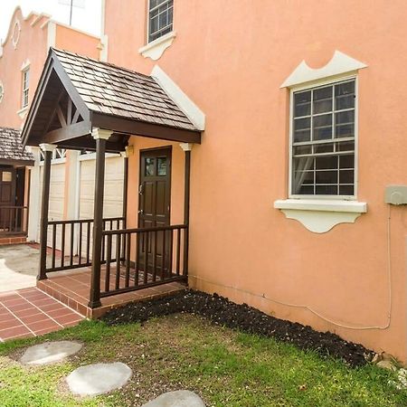 2-Story Townhome With Private Pool, Ideal For Group! Christchurch Exterior foto