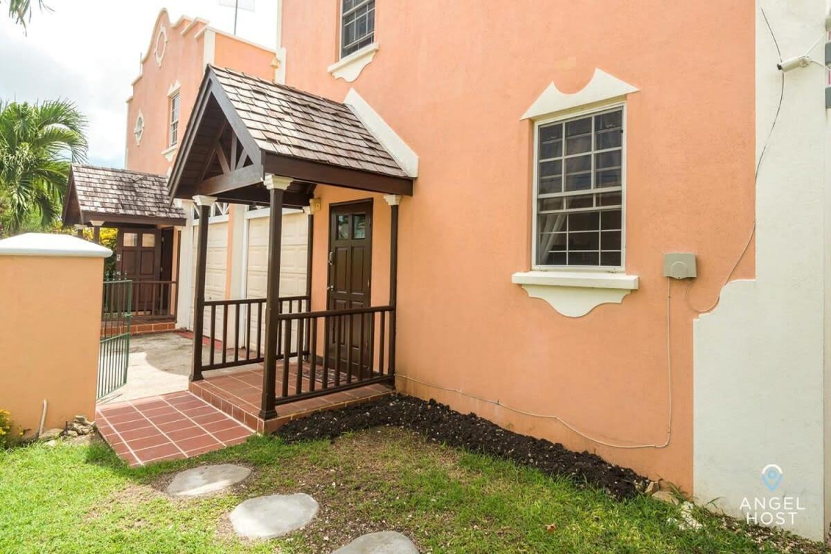 2-Story Townhome With Private Pool, Ideal For Group! Christchurch Exterior foto