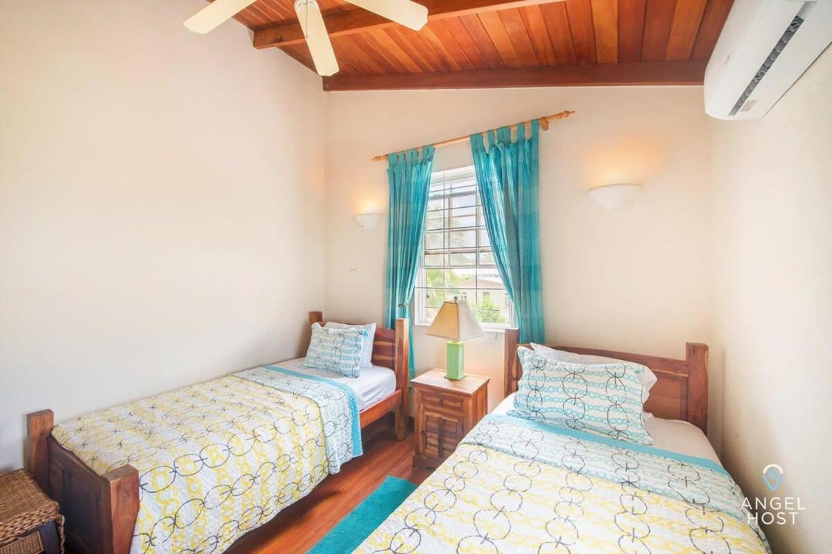 2-Story Townhome With Private Pool, Ideal For Group! Christchurch Exterior foto